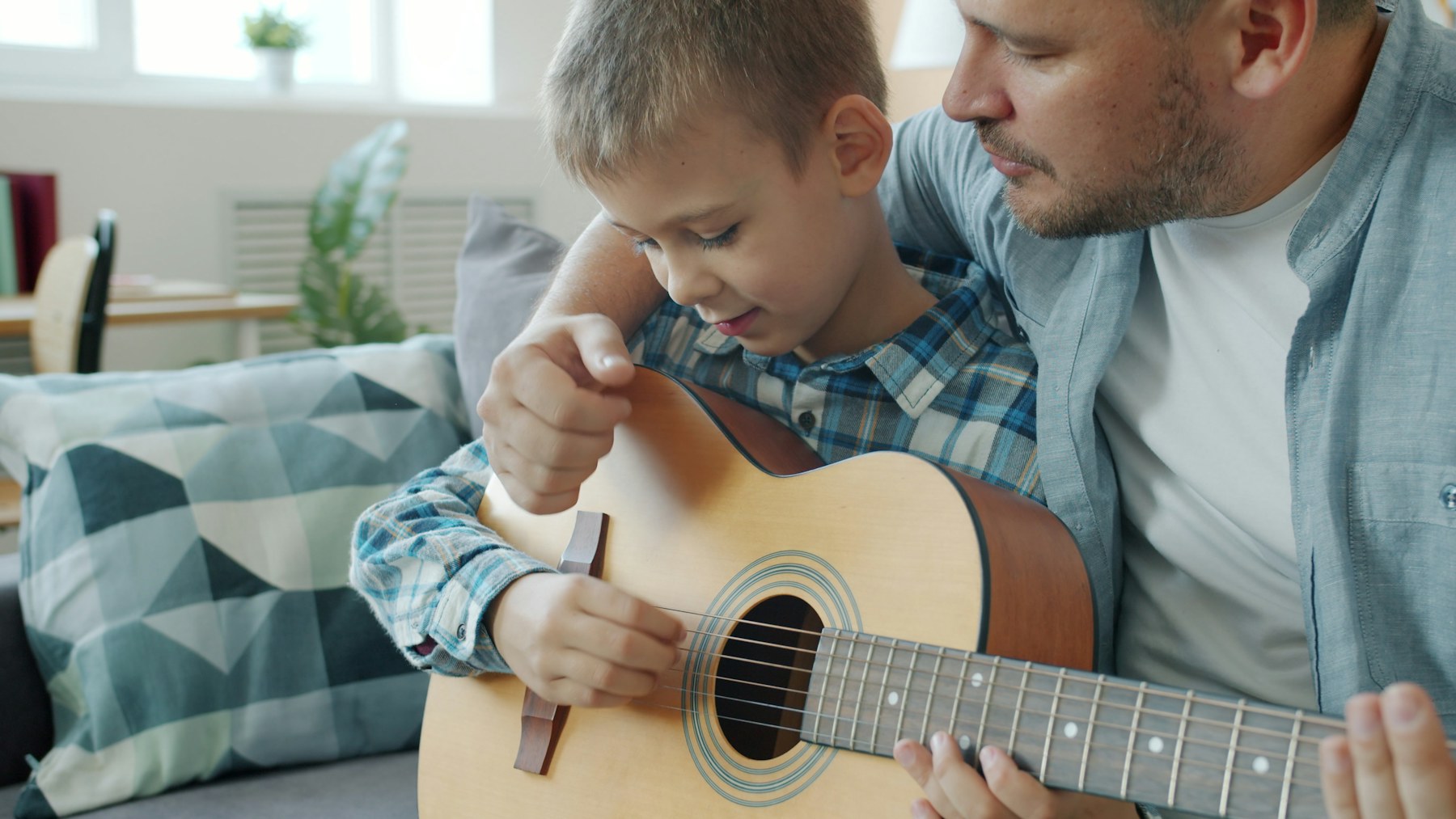 Musikalisches Erlebnis „Unterrichtsgutschein zum Verschenken“ bei der 80/20 Music School